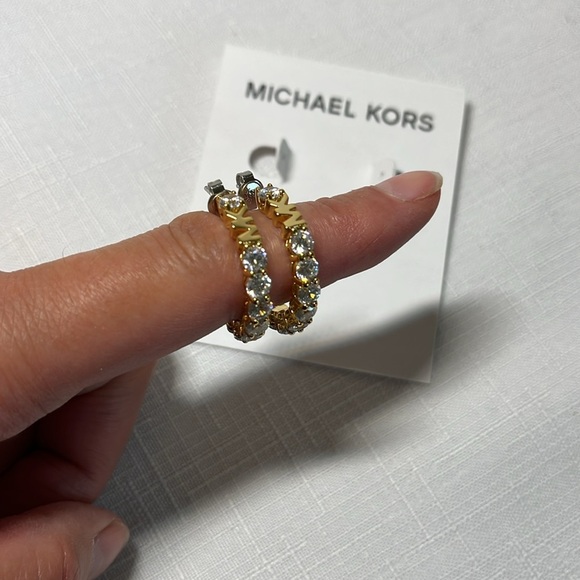 NEW Michael Kors Hoop Earrings. Gold tone. Crystals. Box included - Picture 11 of 13